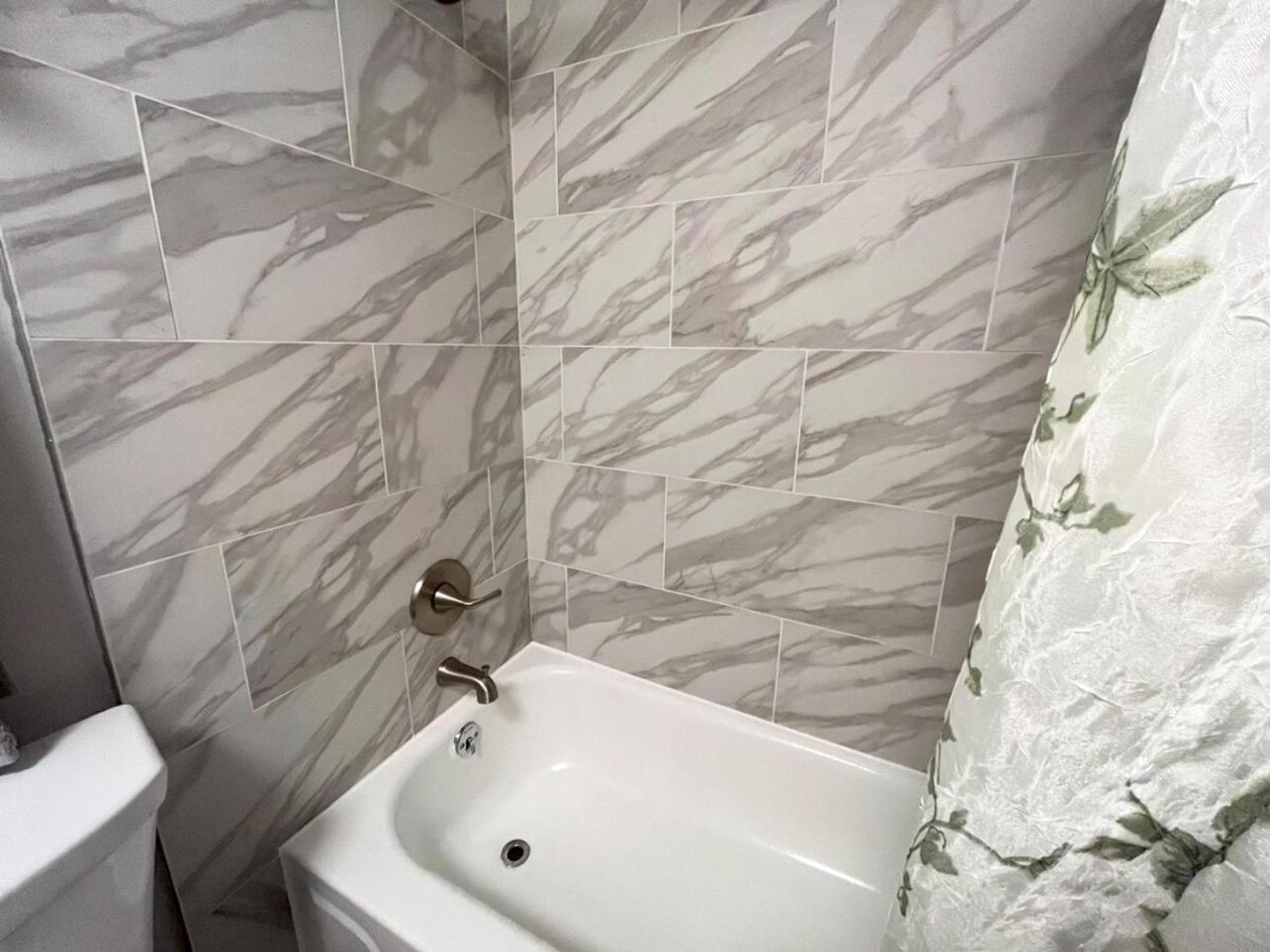 Local Modern Getaway - Ground Floor Daire Cleveland Dış mekan fotoğraf