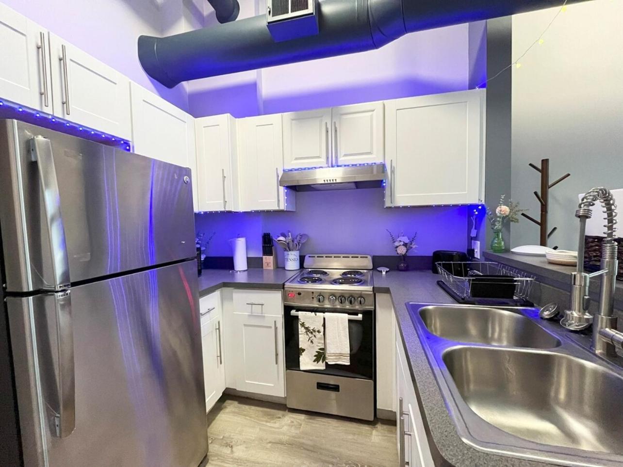 Local Modern Getaway - Ground Floor Daire Cleveland Dış mekan fotoğraf