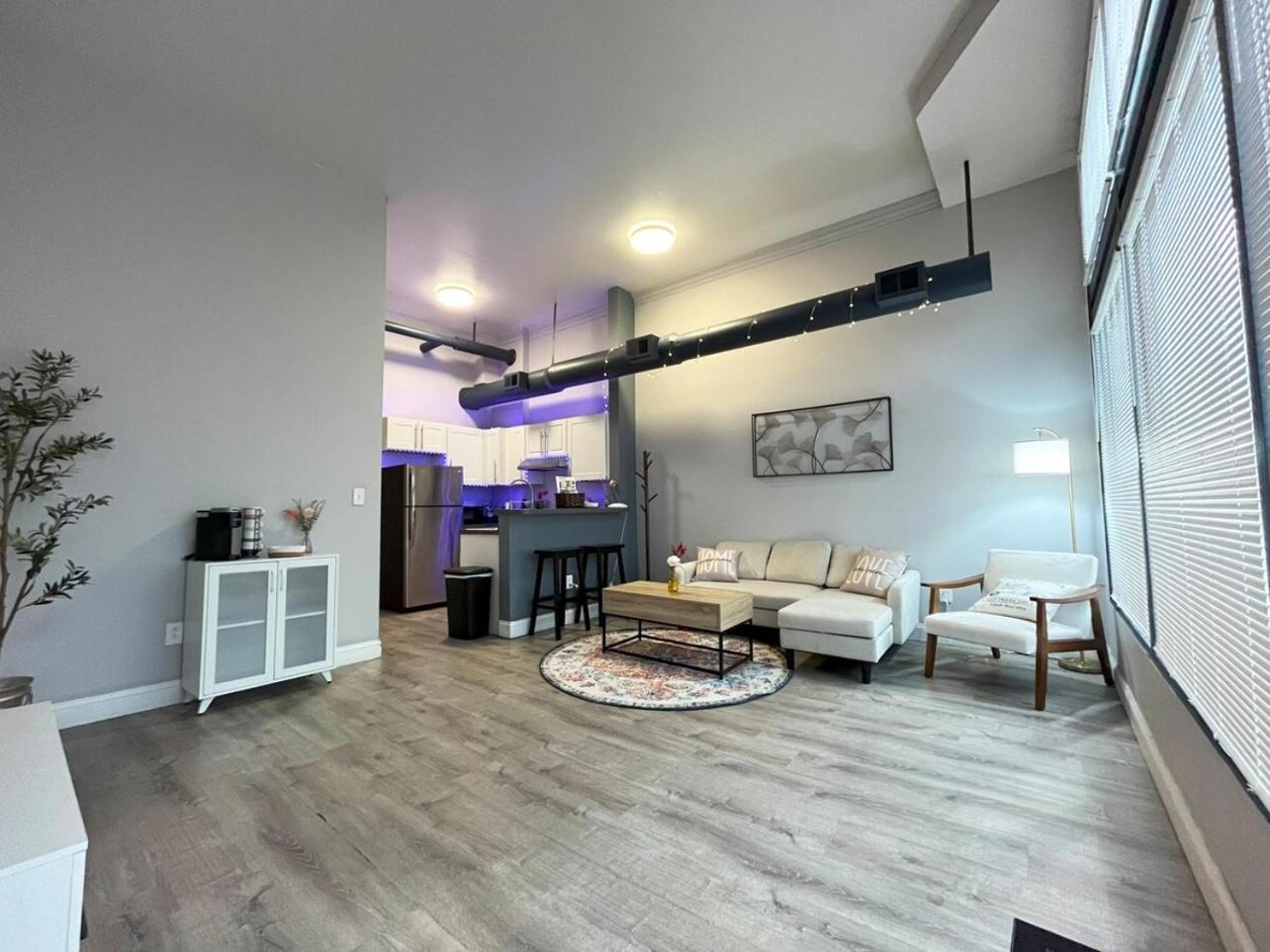 Local Modern Getaway - Ground Floor Daire Cleveland Dış mekan fotoğraf